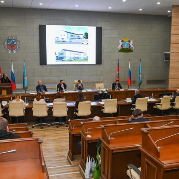 В администрации Барнаула прошло заседание градостроительного совета