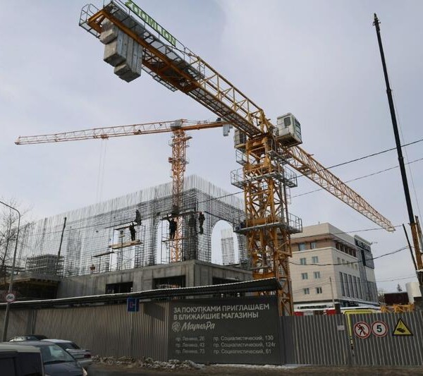 Строительство нового ЦУМа в Барнауле вышло на уровень второго этажа